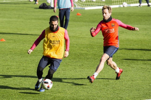 Foto - Barcelona'da Arda'yı sildiler! 