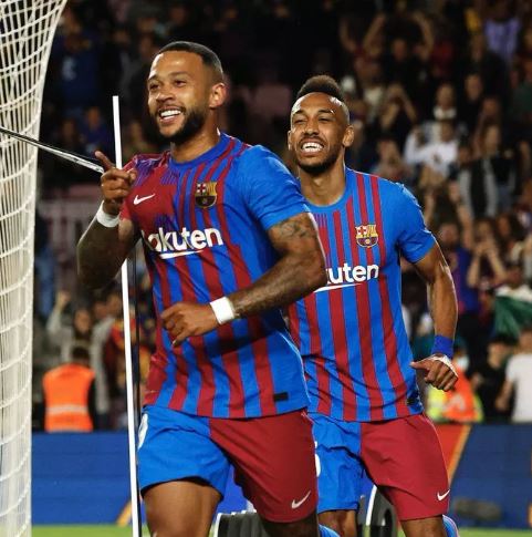 Foto - Barcelonalı futbolcu hastaneye kaldırıldı