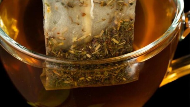 Foto - Bardaktaki gizli tehlike! Eğer böyle yapanlar varsa…