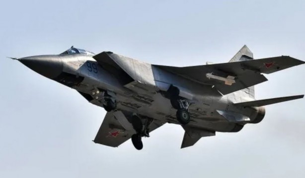 Foto - Barents Denizi üzerinde tehlikeli karşılaşma! Rusya savaş uçaklarını kaldırdı