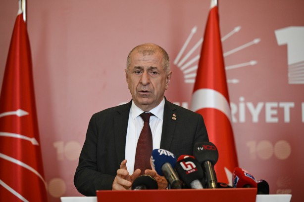 Foto - Bari bugün yapma! Özgür Özel’den skandal Bozkurt işareti yorumu! 