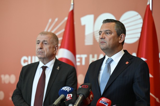 Foto - Bari bugün yapma! Özgür Özel’den skandal Bozkurt işareti yorumu! 