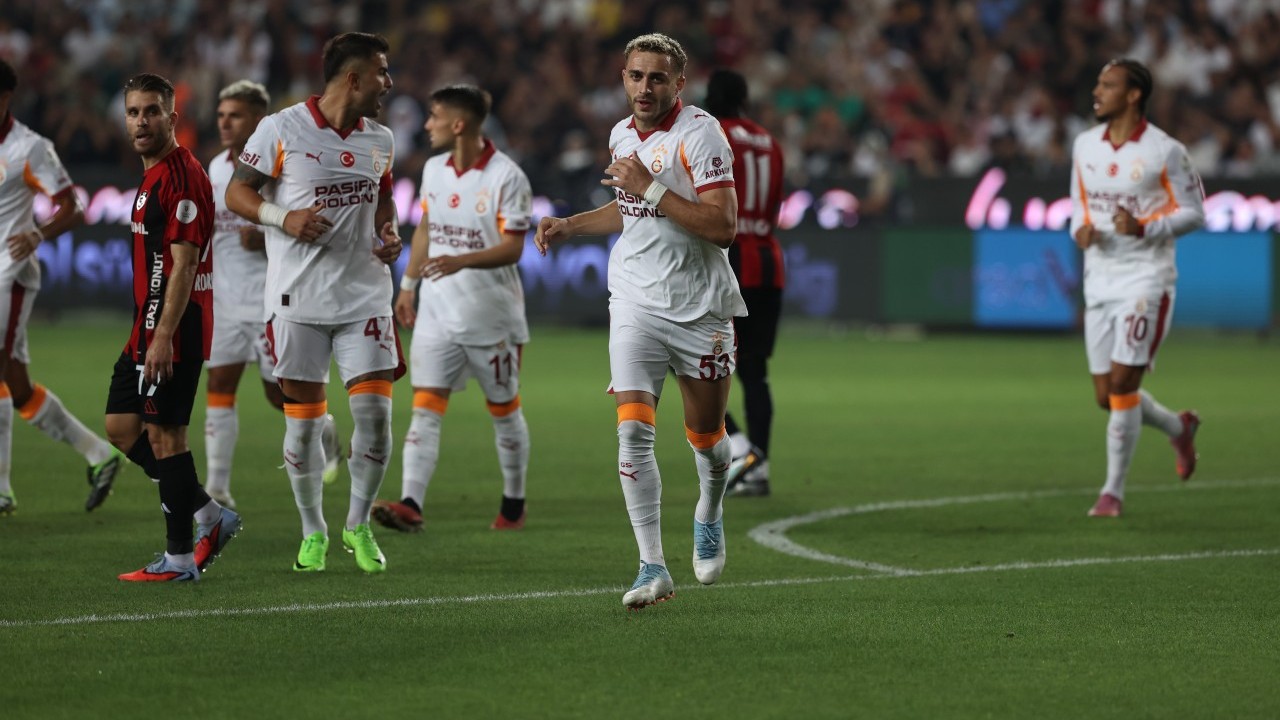 Foto - Barış Alper Yılmaz'dan Kerem Aktürkoğlu'na fena gönderme! Herkes Kerem’e düşman kesildi resmen…