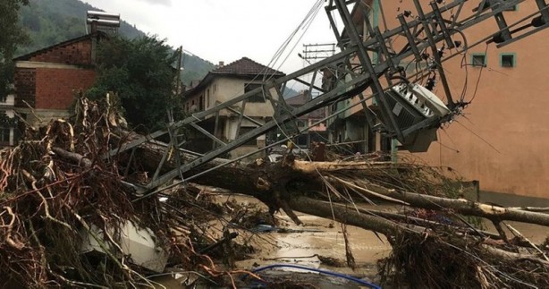 Foto - Bartın ve Sinop'ta sel felaketi! Yol çöktü, köprüler yıkıldı.... Meteoroloji uyardı