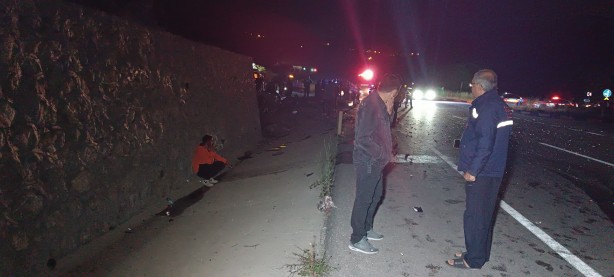 Foto - Bartın'da feci kaza: 3 ölü, 2 yaralı