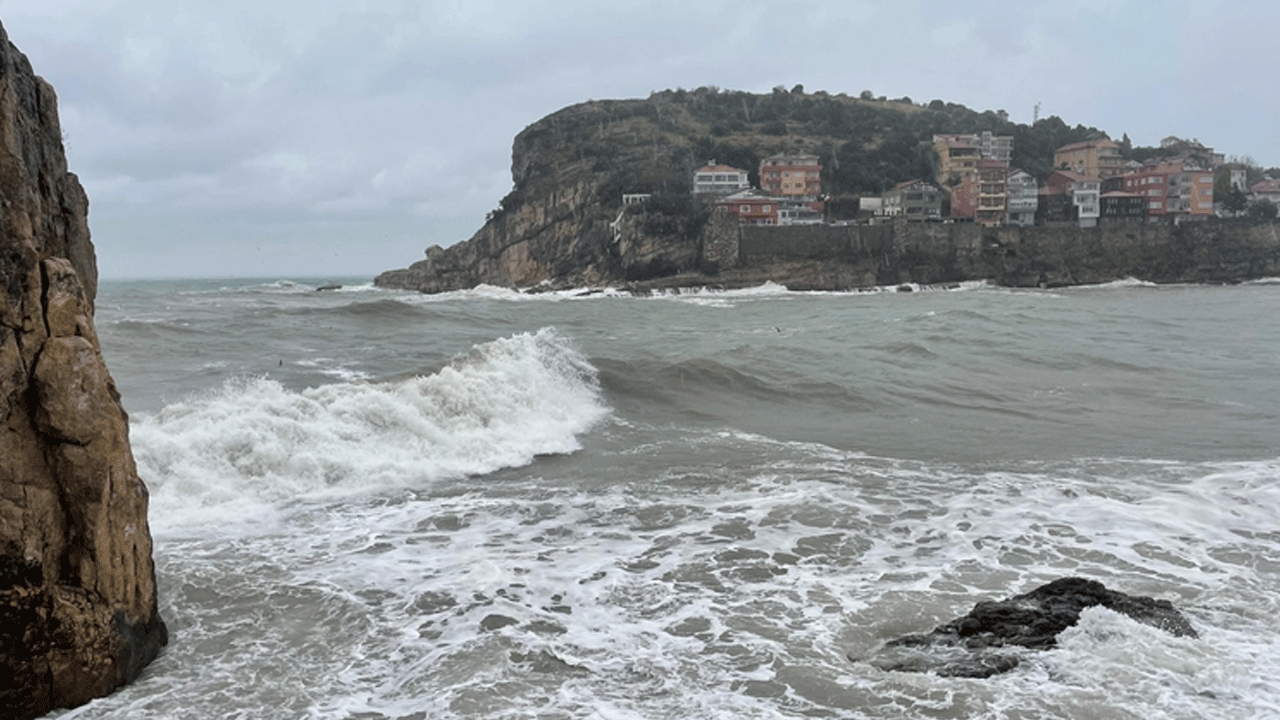 Foto - Bartın'da korku dolu anlar! Hızı 50 km boyu 5 metreyi aştı