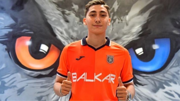 Foto - Başakşehir aradığı orta saha oyuncusunu Torino'da buldu