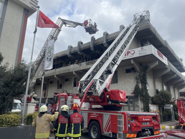 Foto - Başakşehir'de hareketli saatler
