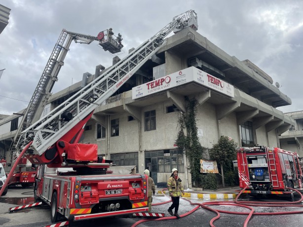 Foto - Başakşehir'de hareketli saatler