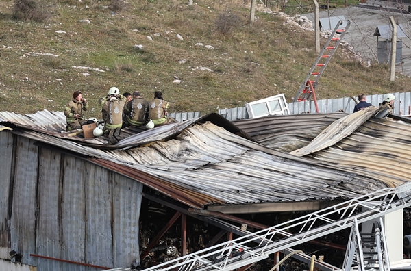 Foto - Başakşehir'de tekstil fabrikasında yangın