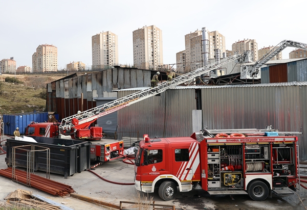Foto - Başakşehir'de tekstil fabrikasında yangın