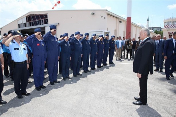 Foto - Başbakan Yıldırım bombalanan Gölbaşı'nda