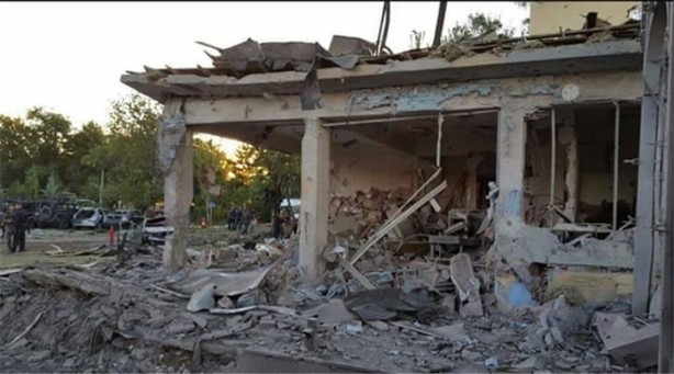 Foto - Başbakan Yıldırım bombalanan Gölbaşı'nda