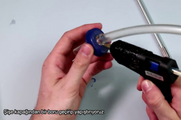 Foto - Basit malzemelerle elektrikli süpürge nasıl yapılır?