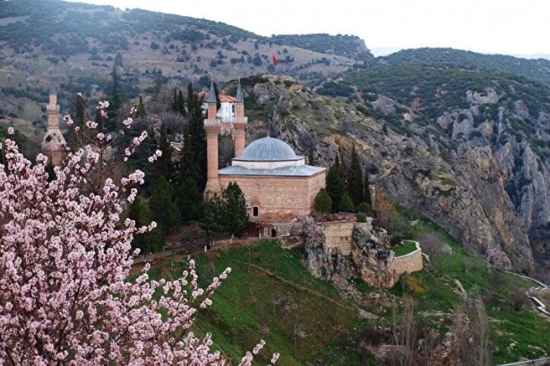 Foto - Başka örneğini bulamazsınız! Türkiye’de dört farklı coğrafi bölgede toprağı bulunan tek yer