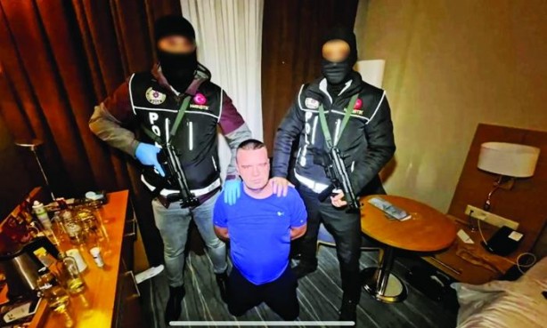 Foto - Başka ülkeden gelip zehir satıyorlardı! Türk polisi böyle enselerine çöktü