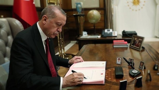 Başkan Erdoğan 5 ismi görevden aldı! Karar Resmi Gazete'de yayımlandı