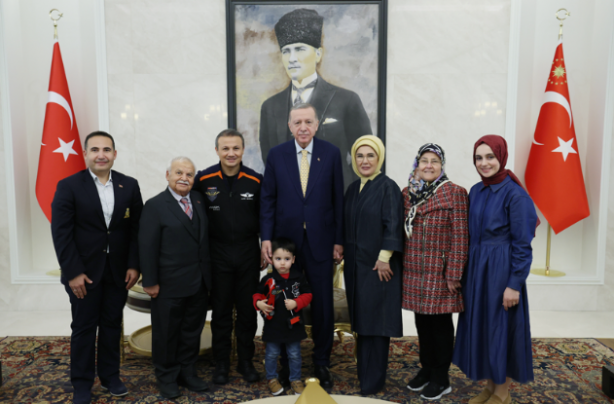 Foto - Başkan Erdoğan, Alper Gezeravcı'yı kabul etti