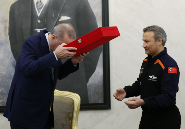 Foto - Başkan Erdoğan, Alper Gezeravcı'yı kabul etti