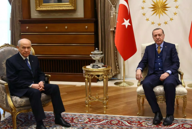 Başkan Erdoğan 'Bahçeli ile görüşüp karar vereceğiz' diyerek duyurdu: O tarihte açıklayacağız