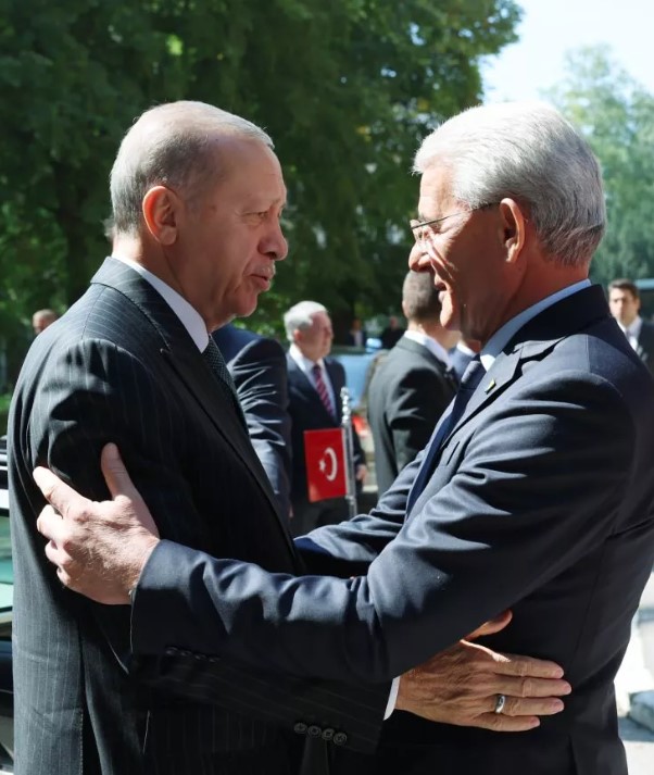 Başkan Erdoğan Bosna Hersek'te böyle karşılandı