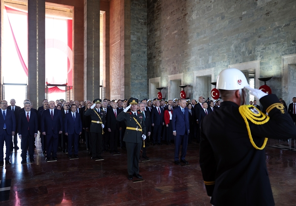 Foto - Başkan Erdoğan: Bu tarihi günü TOGG'un açılışıyla taçlandırıyoruz