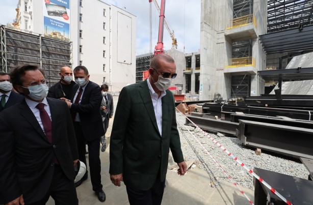 Foto - Başkan Erdoğan ekibiyle Taksim Camisi ile AKM'de incelemelerde bulundu