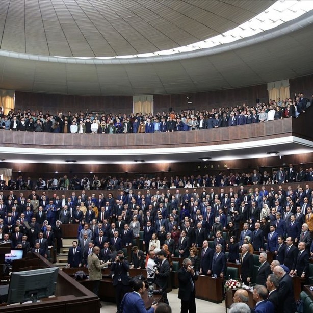 Foto - Başkan Erdoğan 'Hakkımı helal etmem' demişti! AK Partili vekillerden isyan ettiren tutum