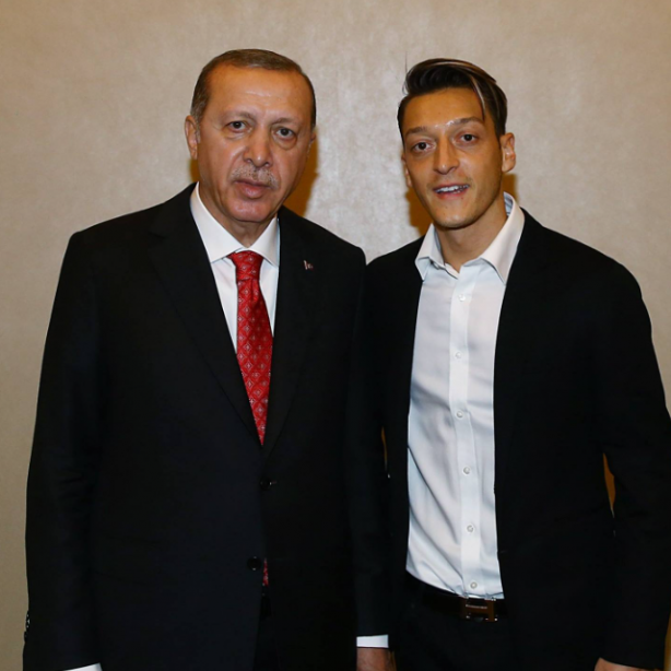 Foto - Başkan Erdoğan, Mesut Özil’in yeni projesini duyurdu