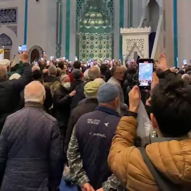 Foto - Başkan Erdoğan 'Rabb'im hayır eylesin' diyerek son çiniyi böyle yerleştirdi! Müthiş kilit taşı görüntüleri