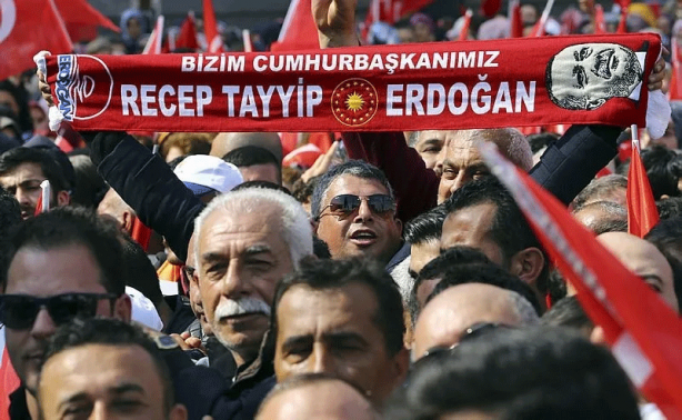 Foto - Başkan Erdoğan sahaya iniyor