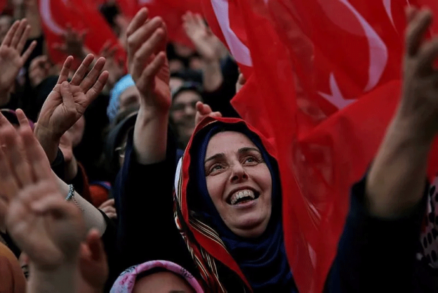 Foto - Başkan Erdoğan sahaya iniyor