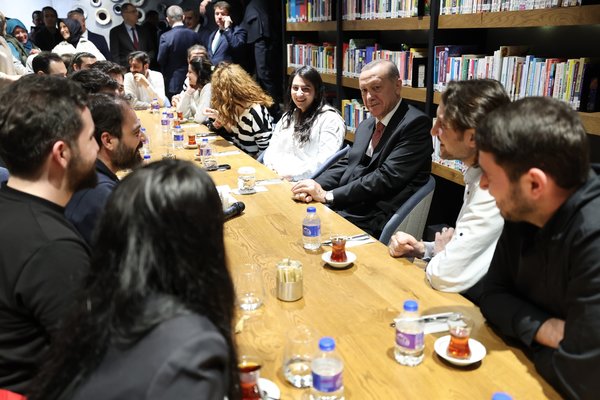 Foto - Başkan Erdoğan Üsküdar'da gençlerle sohbet etti