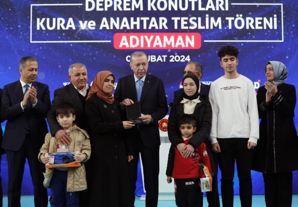 Foto - Başkan Erdoğan yüzde 1’liklere yüklendi! "Bütün günahı Bay Kemal’in sırtına yükleyip kaçtılar"