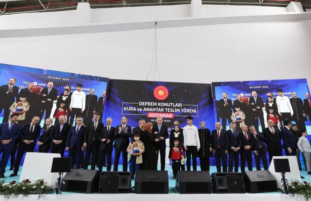 Foto - Başkan Erdoğan yüzde 1’liklere yüklendi! "Bütün günahı Bay Kemal’in sırtına yükleyip kaçtılar"