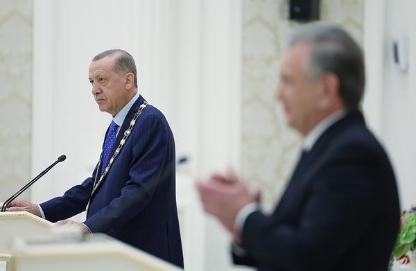 Foto - Başkan Erdoğan'a devlet nişanı takdimi