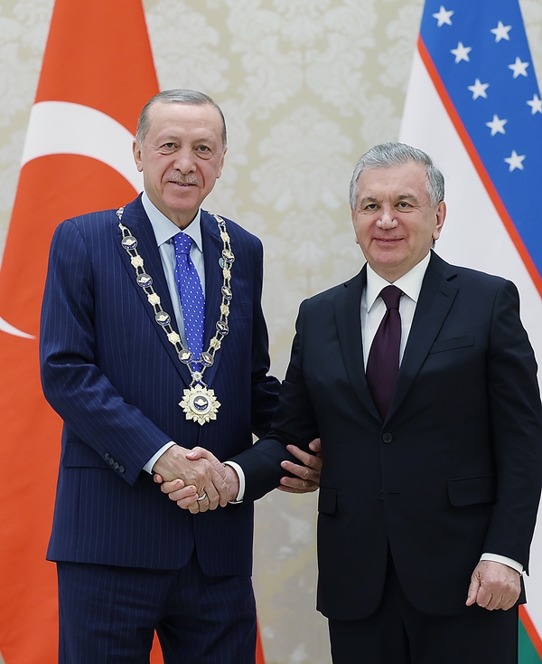 Foto - Başkan Erdoğan'a devlet nişanı takdimi
