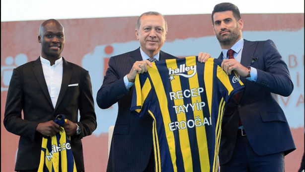 Foto - Başkan Erdoğan'dan Fenerbahçe kararı: Fener'i bıraktım, artık o takımı tutuyorum