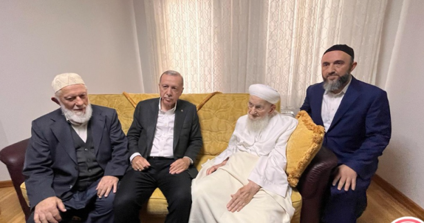 Başkan Erdoğan'dan İsmailağa'ya ziyaret! Ziyaretin hemen ardından cemaatten dikkat çeken açıklama