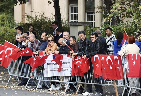 Foto - Başkan Erdoğan'dan Macron'a sürpriz teklif: Gel seni de alalım