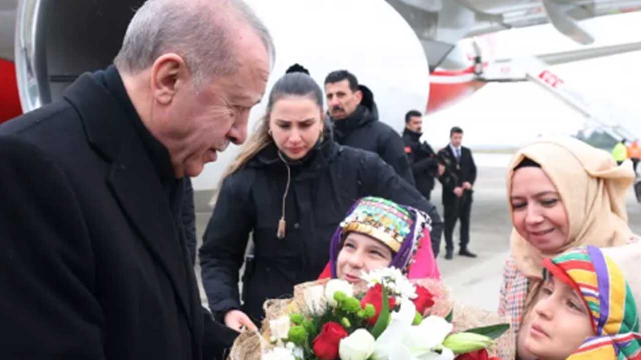 Foto - Başkan Erdoğan'ın askerlik fotoğrafı gündem oldu! Ortaya çıkan tesadüf herkesi şaşırttı
