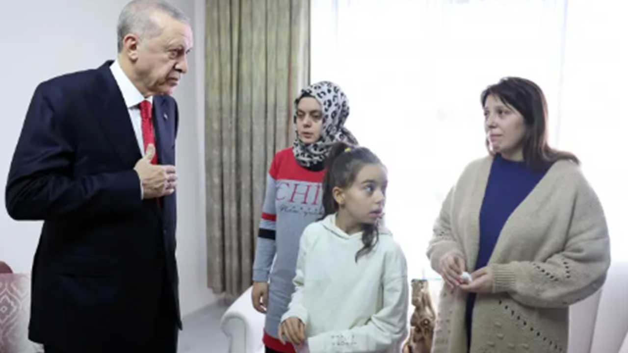 Foto - Başkan Erdoğan'ın askerlik fotoğrafı gündem oldu! Ortaya çıkan tesadüf herkesi şaşırttı
