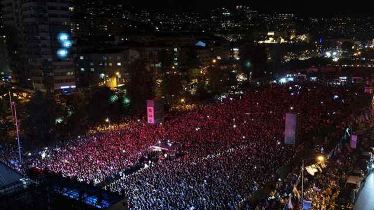 Foto - Başkan Erdoğan'ın danışmanından o bakana sitem: Halkımız infial halindedir bunu bilesiniz