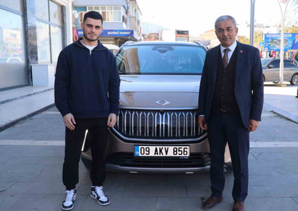 Foto - Başkan Kaplan: Artık yerli uçak, tank, gemi, İHA, SİHA ve otomobil üreten olduk! TOGG Koçarlı’ya çok yakıştı