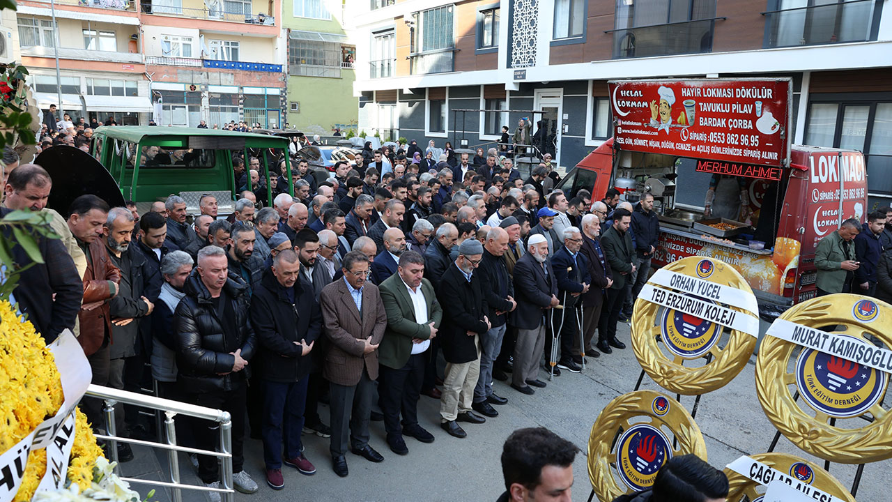 Foto - Başkan Mehmet Sekmen'in acı günü