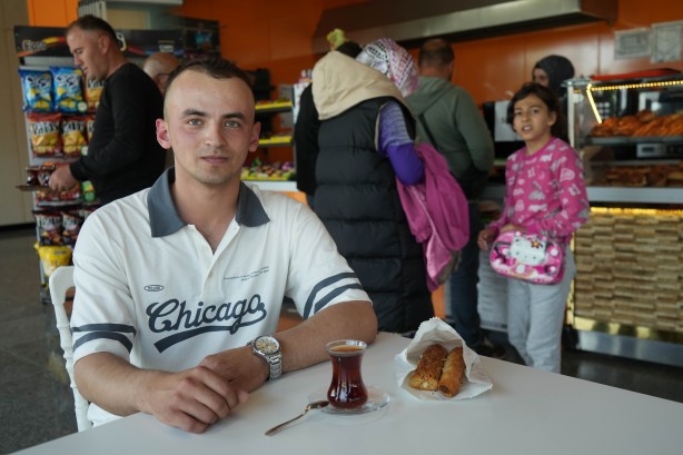 Foto - Başkan talimat verdi! Burada çay ve simit sudan bile ucuz 