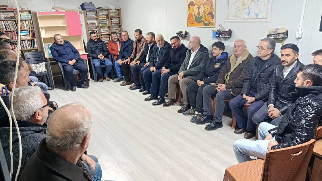 Başkan Turgay Şahin, sokak iftarının ardından Dörtyol Mahallesi'nde gönüllere dokundu