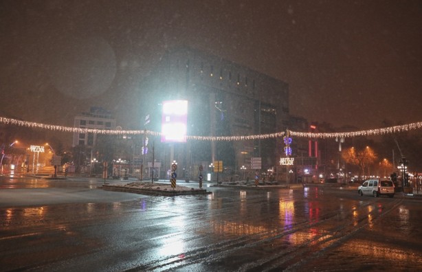 Foto - Başkent güne kar ile başladı