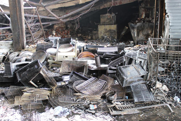 Foto - Başkentte feci yangın! Esnaflar yardım istedi