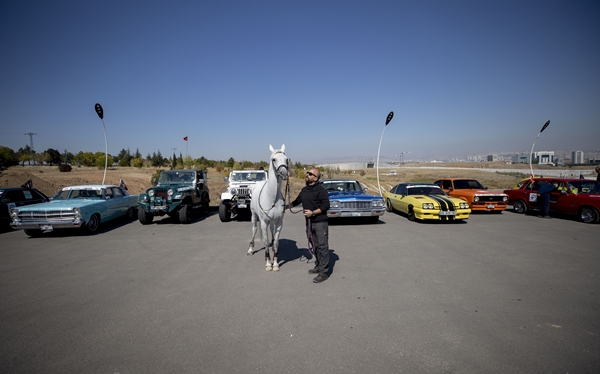 Foto - Başkentte "klasik araba" şöleni